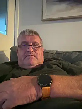 Daddystrokes4u live cam preview