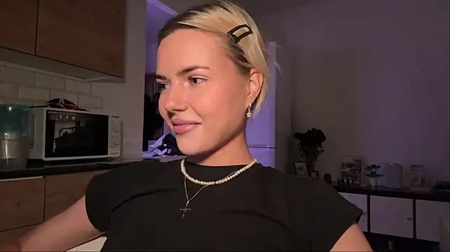 ChristelDuncombe webcam