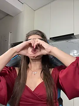 CurlyLara live sex cam