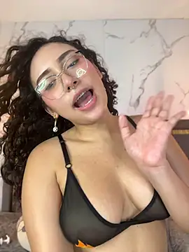 Juliana_Rey_ live cam on StripChat