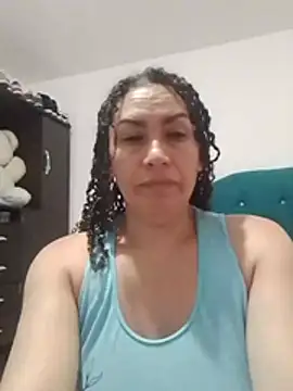 paulett15 live cam on StripChat