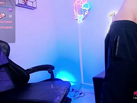Adrian_Rouse live cam on StripChat