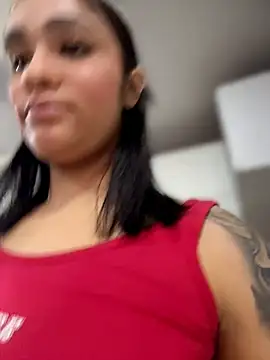 Isabella-Teen live cam on StripChat