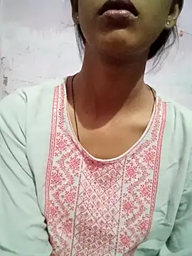 Saya-Tyagi live cam on StripChat