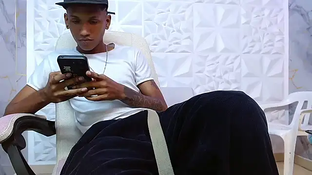 ManSant live cam on StripChat