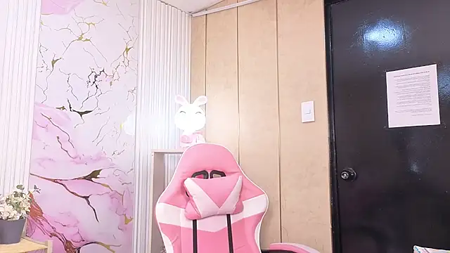 AnnyMilet_
