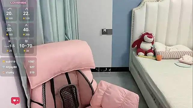 Luna-666 live cam