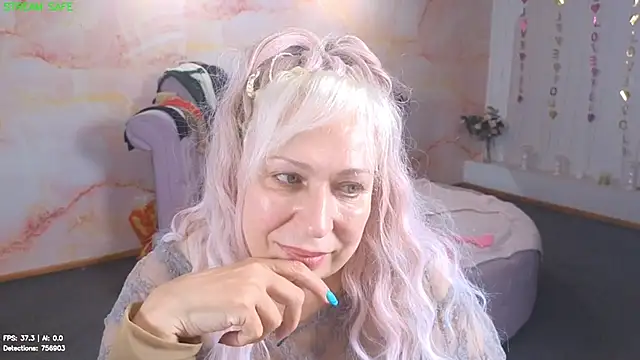 Penelope_Pinky live cam