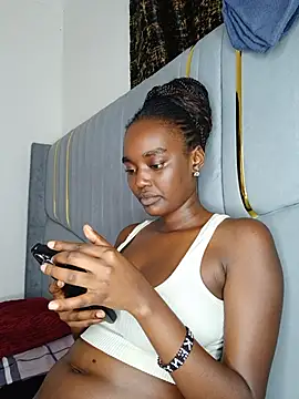 Afrri_queen live cam on StripChat