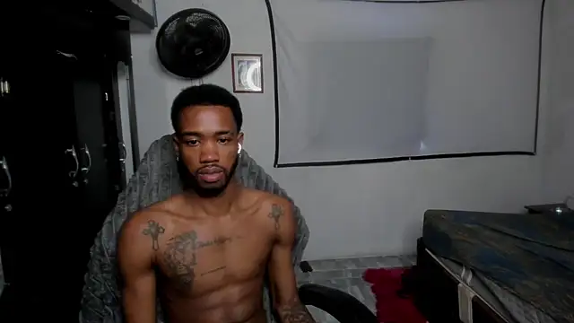 Kofi_exotic_2 webcam