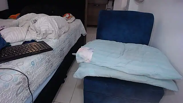 yselahot live sex cam