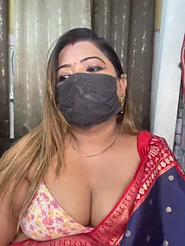 Lovely-Geet