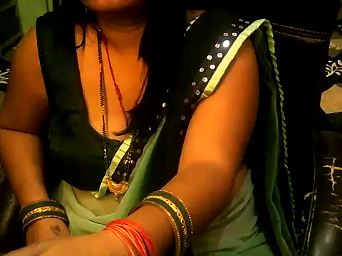 HOT_SITARA live cam preview