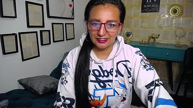 Tania_Monroe