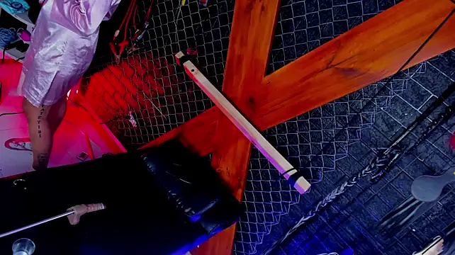shatta_bdsm_ (Ask my age) - 100 Spanks Feets