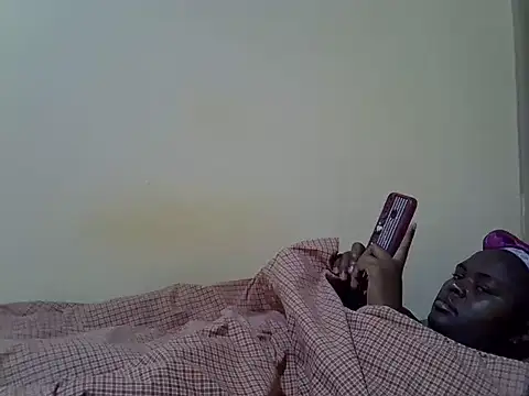 princess-ivy1 live cam on StripChat