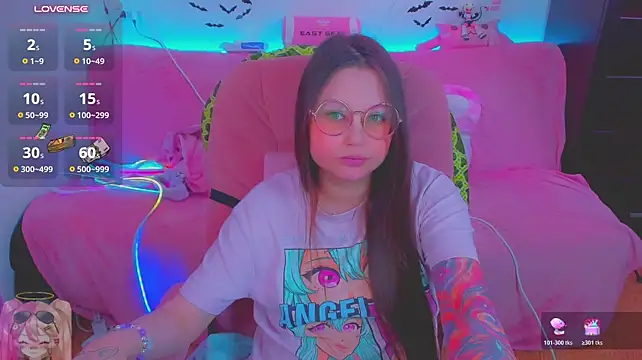 KitsunePrincess live cam on StripChat