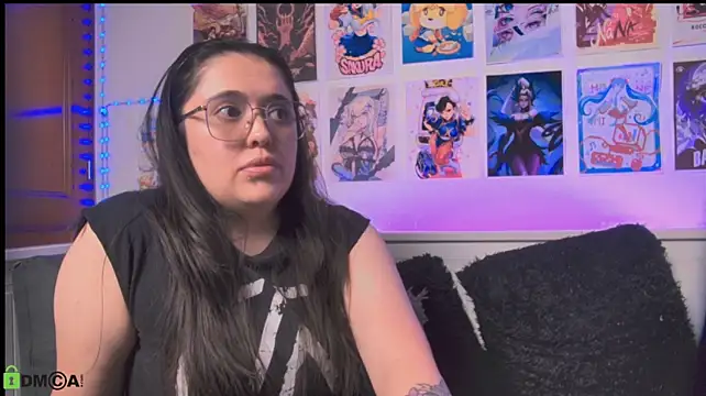snowblack_ live cam on StripChat