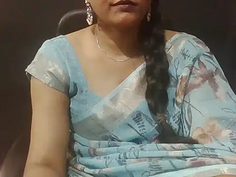 Thilothama_Vaishu live cam on StripChat