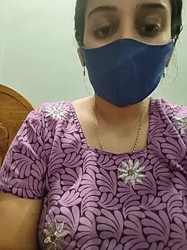 Tamil_shalini live cam on StripChat