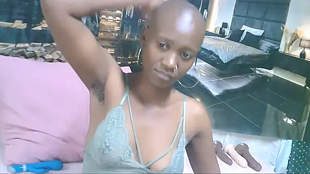 EbonyOlive69