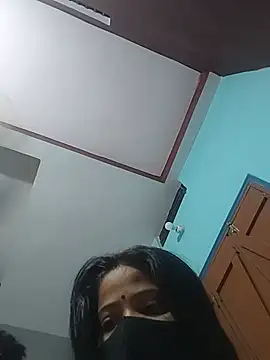 Saloni-couple