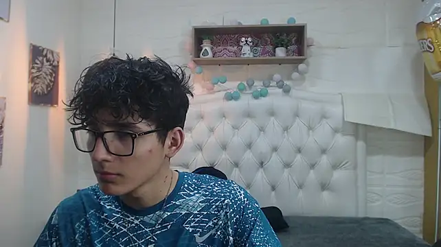 tim_cooper (M twink) - flash ass+spank ass