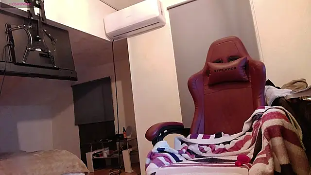 darkcherry4 live cam on StripChat