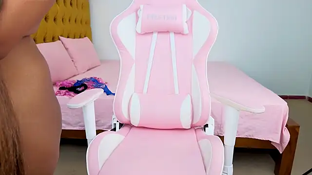 baby_asha's live room