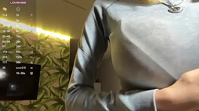 natalieanene's live room