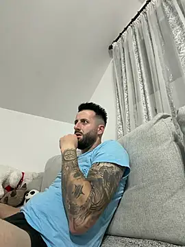 Cosmicosssu live sex cam