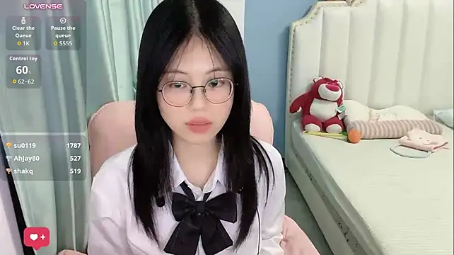 luna-666 stripchat