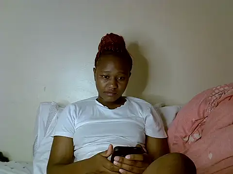 Petite_Ebony10
