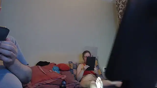 MoonedByEva2025 live cam on StripChat
