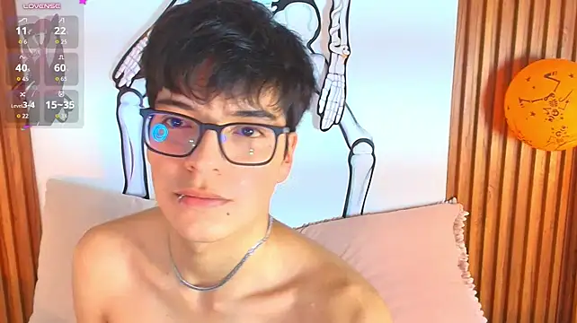 Milo_Wolff on Stripchat
