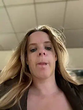 sexymilf_1987 - Pärchen auf stripchat, spricht Deutsch