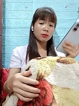AmyLinee01 live cam on StripChat