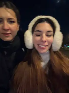 AmelieCrystal live cam on StripChat
