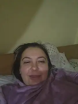 EmmaEmmy40 live cam on StripChat