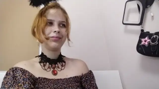 RedieChloe live cam on StripChat