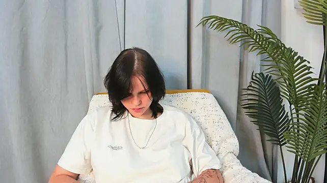 KaleyDekay live cam on StripChat