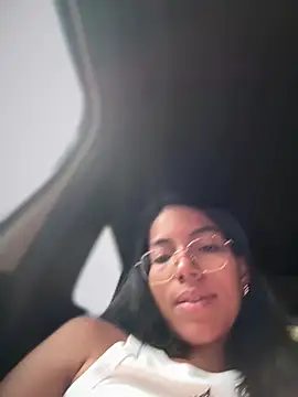 SheenaBrooke live cam on StripChat