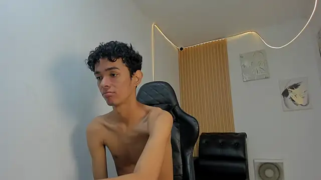 hideaky_boycum (M twink) - I'm a new guy; I'll do a cum show