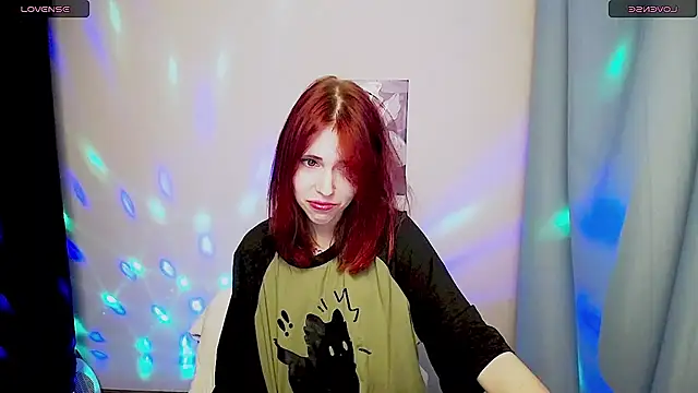 GuessMe___ live cam on StripChat