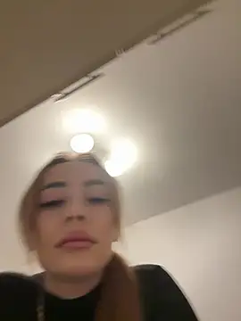 FrancescaGrayy live cam on StripChat