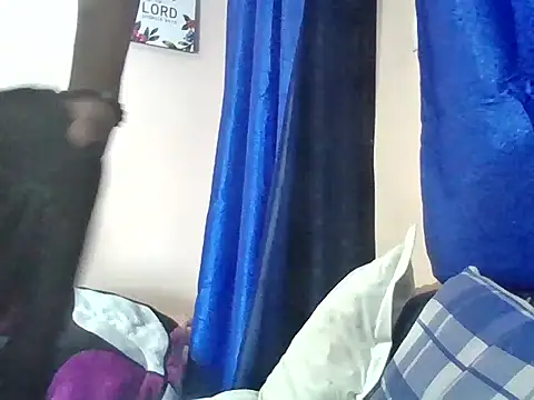 Fatu24 live cam on StripChat