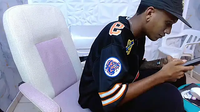 mansant (M young) - big cum on my chest