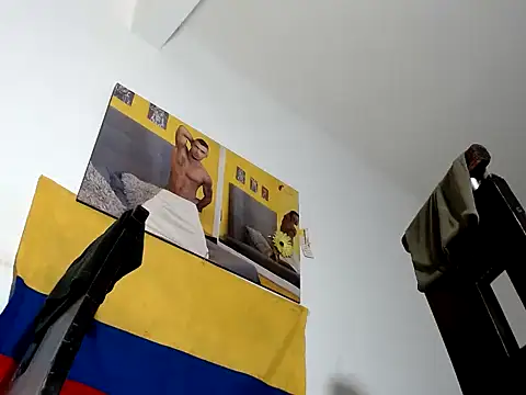 lucascastrohot live cam on StripChat