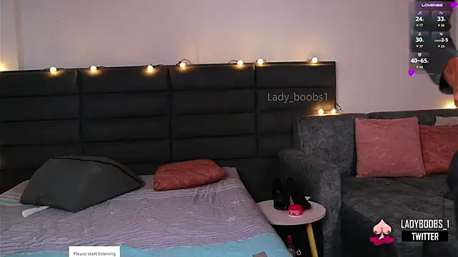 kathieandpovcock1 live cam on StripChat