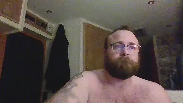 FluffyLighting on Stripchat